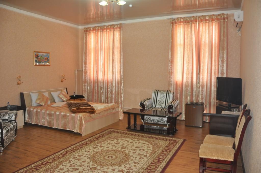 Ratmina Hotel Nukus Exterior photo