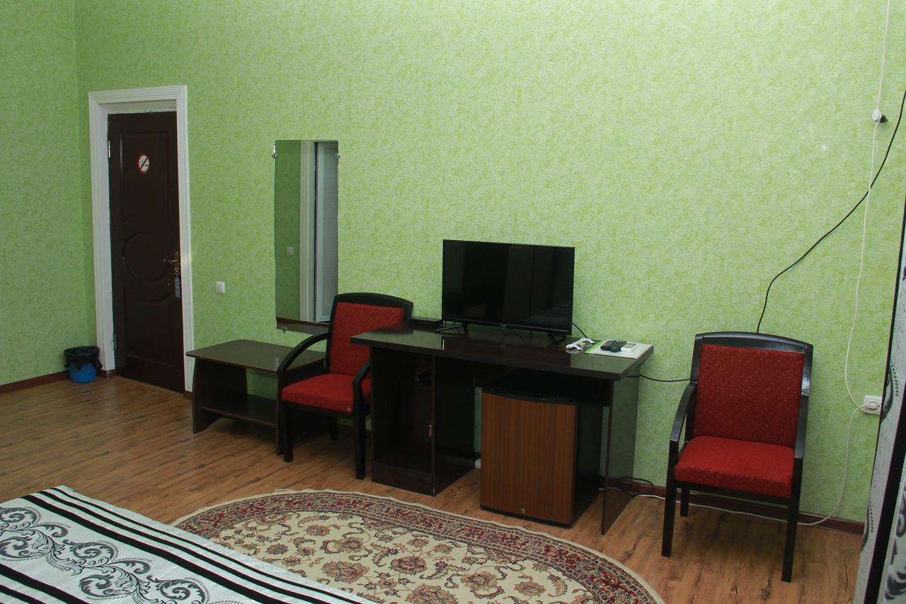 Ratmina Hotel Nukus Exterior photo