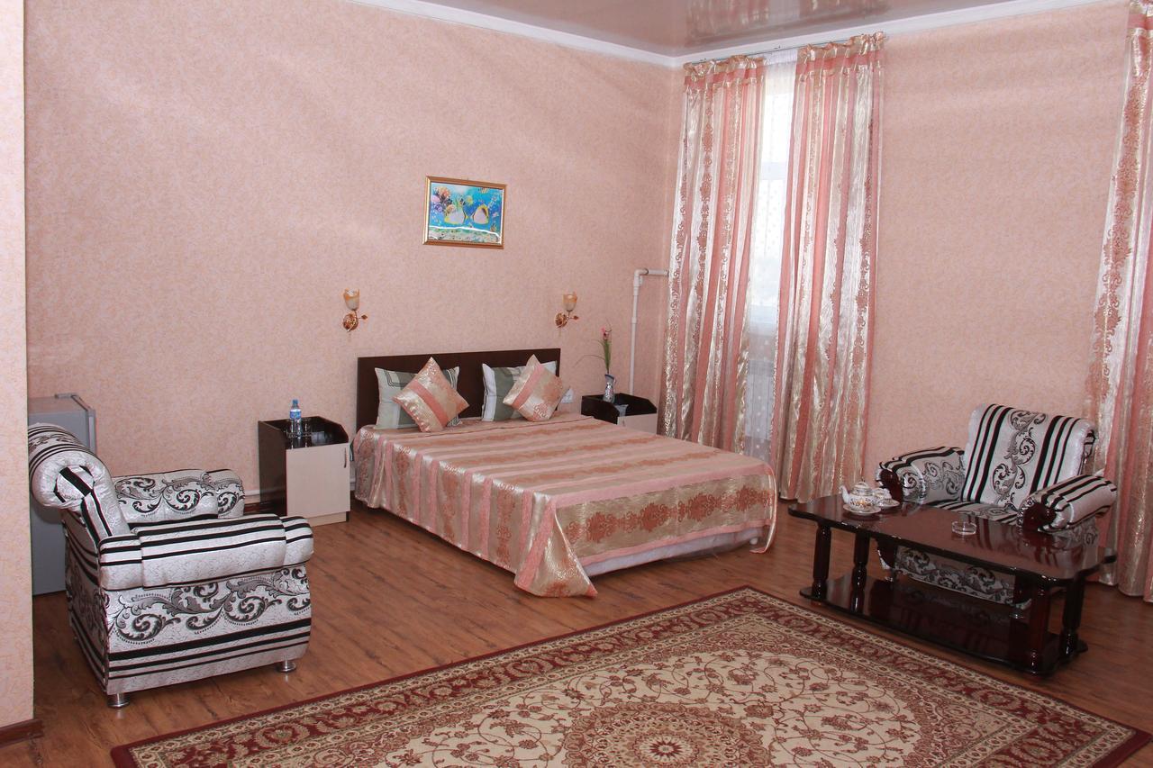 Ratmina Hotel Nukus Exterior photo