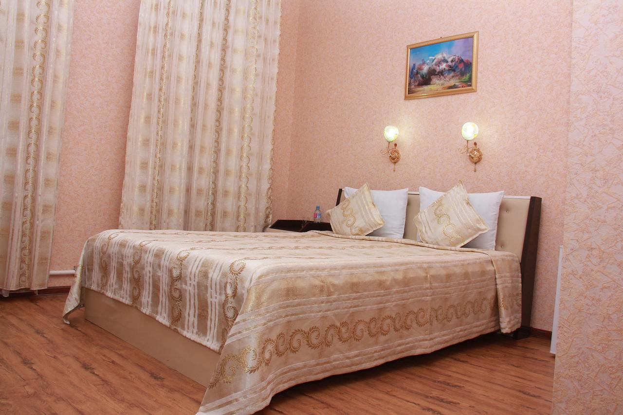 Ratmina Hotel Nukus Exterior photo
