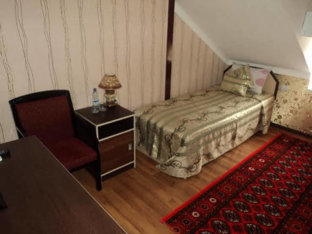 Ratmina Hotel Nukus Exterior photo